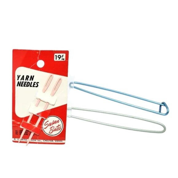 NWT NOS Vintage Susan Bates Yarn Needles & 2 Stitch Holders - Picture 1 of 5